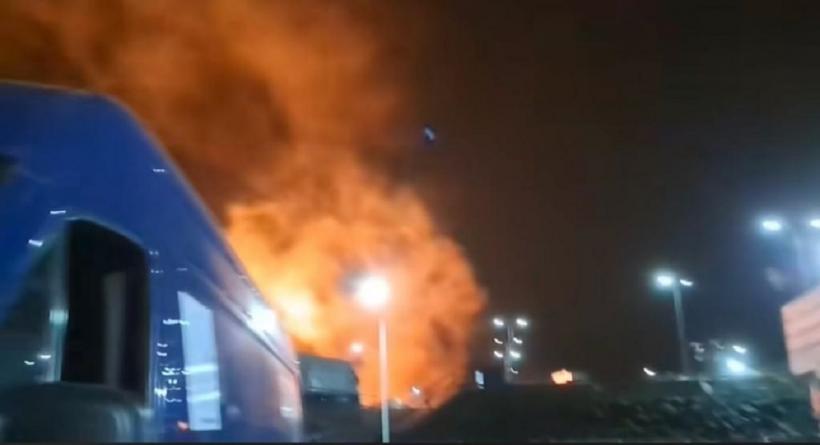 UPDATE Vama Isaccea, închisă total după bombardamentele de noaptea trecută. O dronă a căzut și a explodat lângă un bac cu muncitori români 18861028