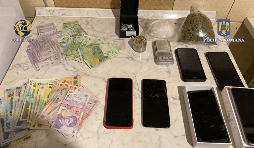 Trei profesori sunt suspectați de trafic de droguri. Unul cultiva canabis, iar ceilalți vindeau droguri de mare risc 18861083