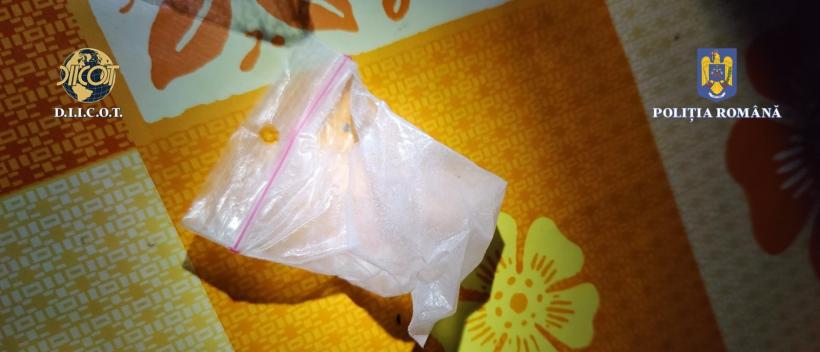 Trei profesori sunt suspectați de trafic de droguri. Unul cultiva canabis, iar ceilalți vindeau droguri de mare risc 18861087