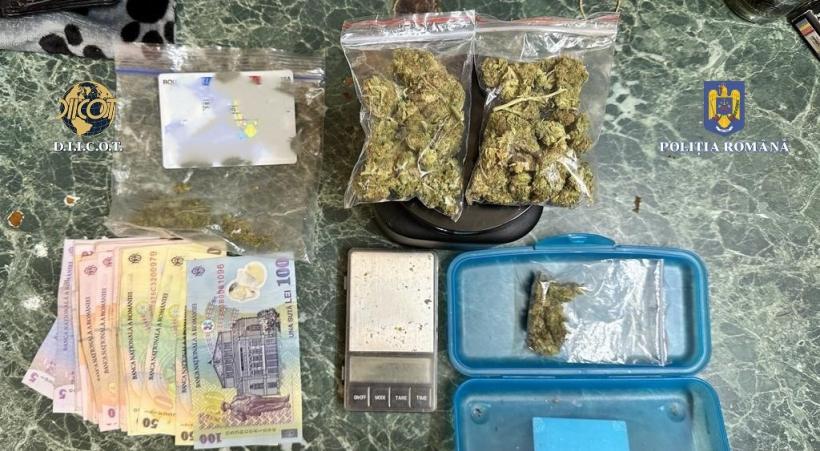 Trei profesori sunt suspectați de trafic de droguri. Unul cultiva canabis, iar ceilalți vindeau droguri de mare risc 18861089