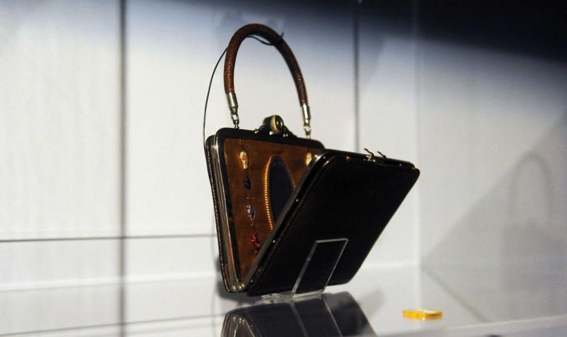 Art Safari Stars Edition, din 29 septembrie! 3 expoziții de artă, muzică și design  18861504