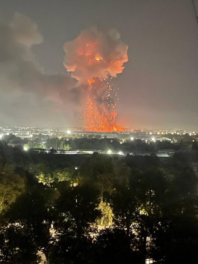 Explozie puternică în apropierea aeroportului din Tașkent. Unda de șoc a spart zeci de ferestre ale apartamentelor din apropiere 18861370