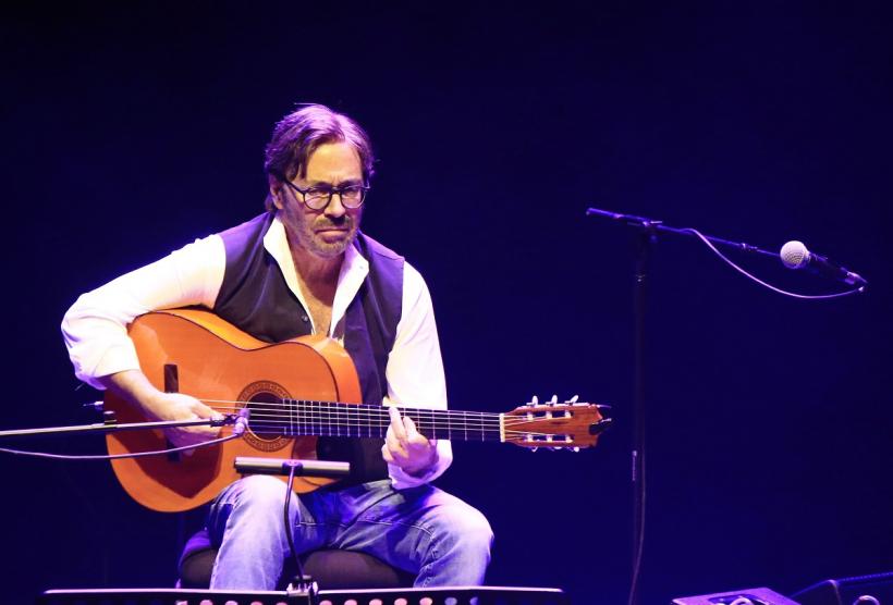 Renumitul chitarist Al Di Meola a făcut infarct pe o scenă din Bucureşti