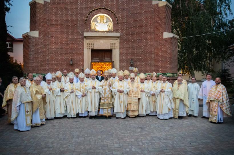 „Scrutând misterul Bisericii” – Episcopii catolici din România reuniți în sesiune plenară la București 18861400