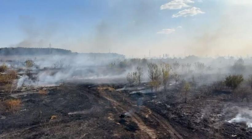 Incendiul uriaș din Buftea a fost localizat. Suprafața totală afectată este de aproximativ 350.000mp 18861853