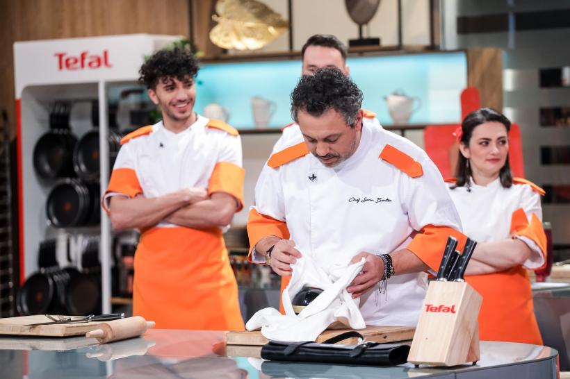 Chefii sparg bombele cu amulete în această seară, în bucătăria Chefi la cuţite. Chef Scărlătescu: “Urmează cea mai spectaculoasă amuletă din toate timpurile!” 18861932