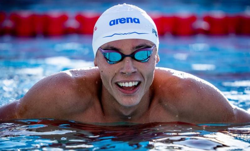 Campionul David Popovici, în prima zi de facultate: Sunt dovada că societatea românească investește în tineri și că își dorește să-i vadă în țară 18862300