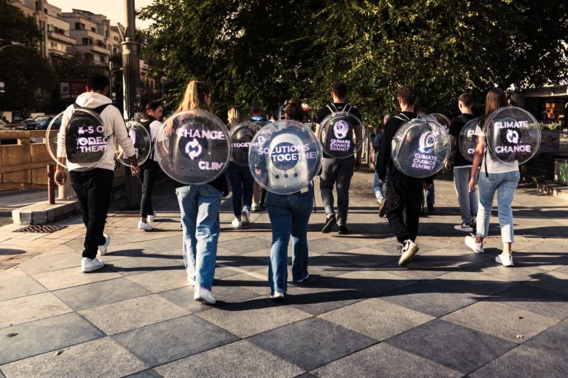 Peste 1500 de participanți sunt așteptați la Climate Change Summit  în perioada 19-20 octombrie. Zeci de conferințe, workshopuri și mese rotunde pe subiectul schimbărilor climatice 18862166