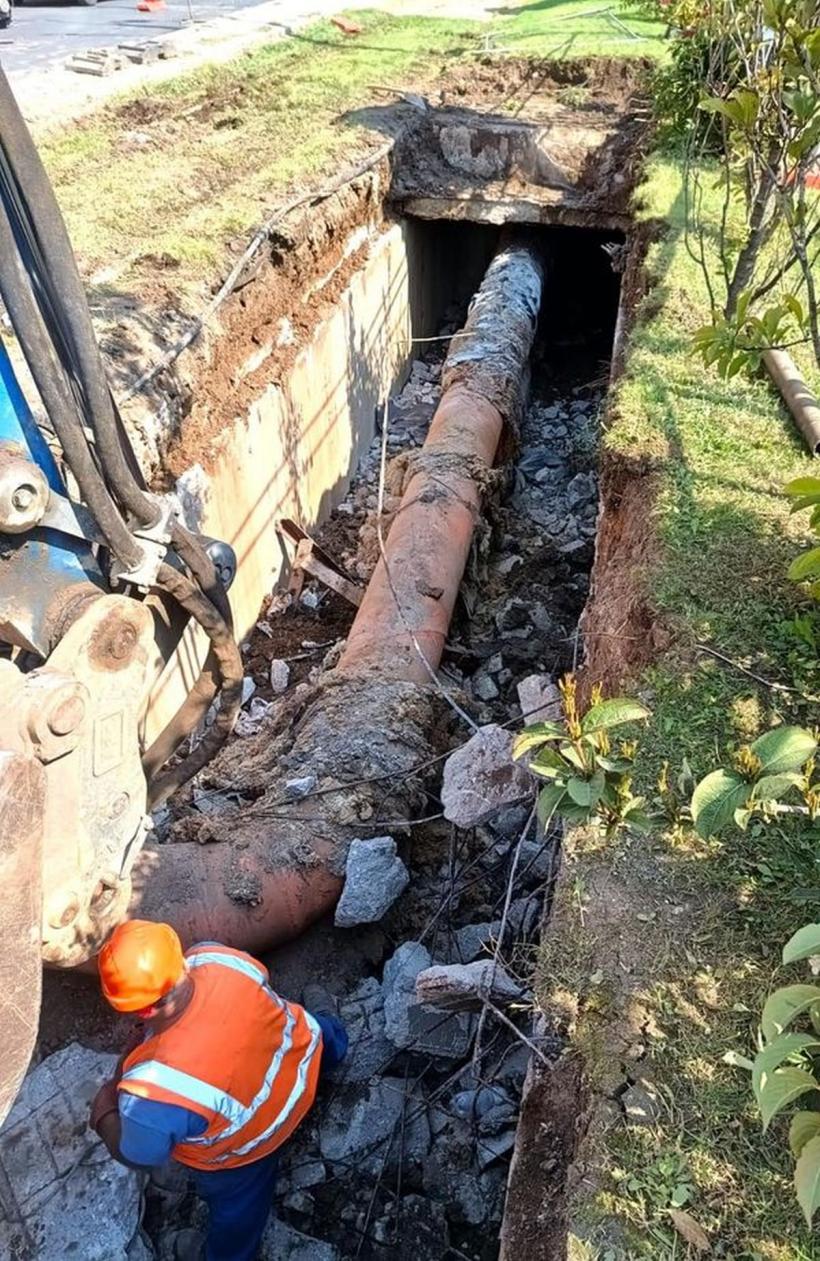 N. Dan: Peste 650 de metri de conductă cu senzori de detecție a avariilor, montați pe Bd. Timișoara 18862295