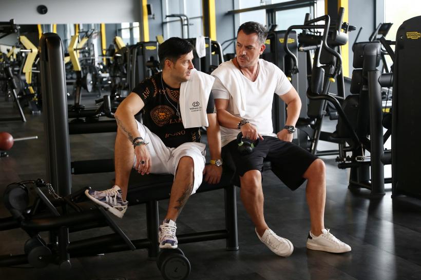 Serialul de comedie Bravo, tată!  va avea premiera duminică, 22 octombrie, de la 20.00, la Antena 1 18862373