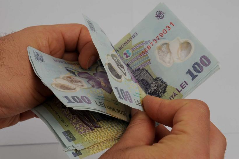 Opoziția nu vrea salvarea banilor cash 18862265