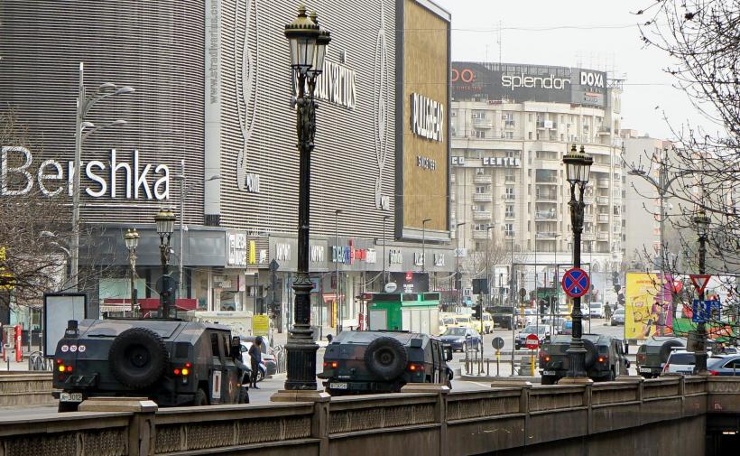 Mai multe convoaie militare vor trece prin București și prin cinci județe