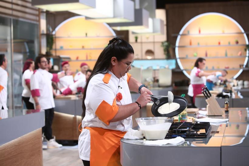 Chefi la cuțite, lider de audiență cu ediția în care Chefii au pus în joc trei amulete  Echipa Saint Tropez a rămas aseară cu doar patru concurenţi 18862742