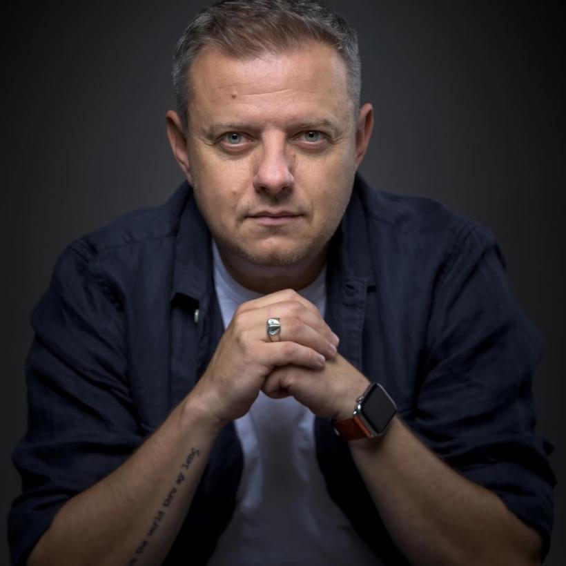 Expoziția „La NORD de cuvinte”, ce ilustrează primele expediții arctice ale fotografului Rareș Beșliu - deschisă în cadrul Bucharest Photofest 18862671