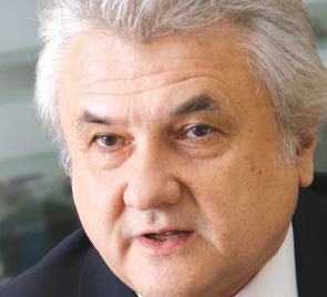 Mircea Eugen Burada, unul dintre scenariștii filmului Nea Marin Miliardar și Un comisar acuză, a murit la vârsta de 77 de ani 18862705