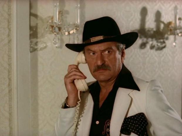 Mircea Eugen Burada, unul dintre scenariștii filmului Nea Marin Miliardar și Un comisar acuză, a murit la vârsta de 77 de ani 18862706