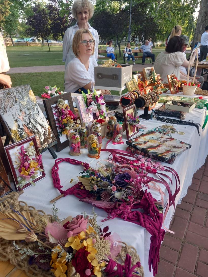 Acasă peste Prut: Moldoveni de pe ambele maluri sărbătoresc tradițiile și cultura noastră comună, la Galați 18862848