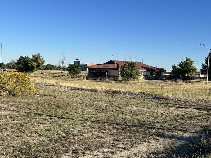 Casa ororilor: Cel puțin 115 cadavre, găsite la o firmă de pompe funebre ce oferea înmormântări verzi 18862980