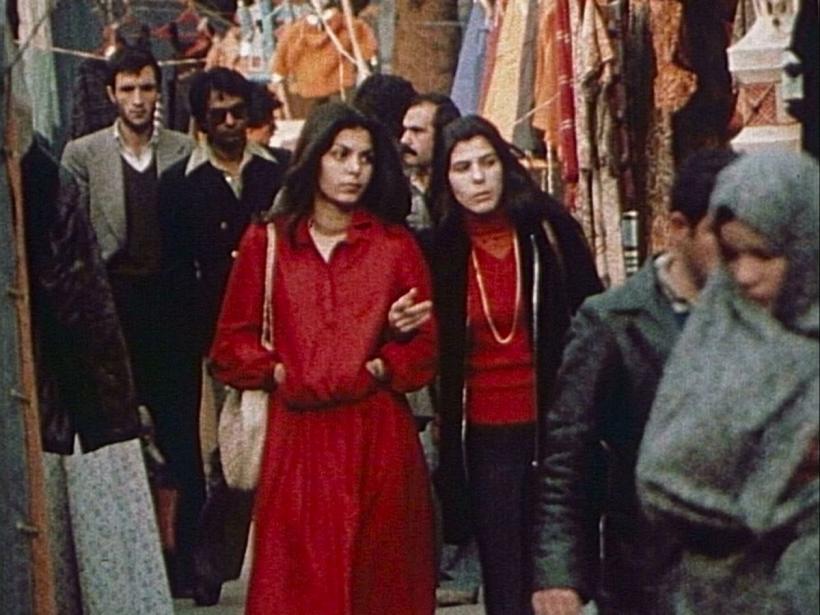 ÎNTRE REVOLUȚII se va lansa în cinematografe pe 3 noiembrie. Docu-ficțiunea regizată de Vlad Petri are deja în palmares mai multe premii 18862808