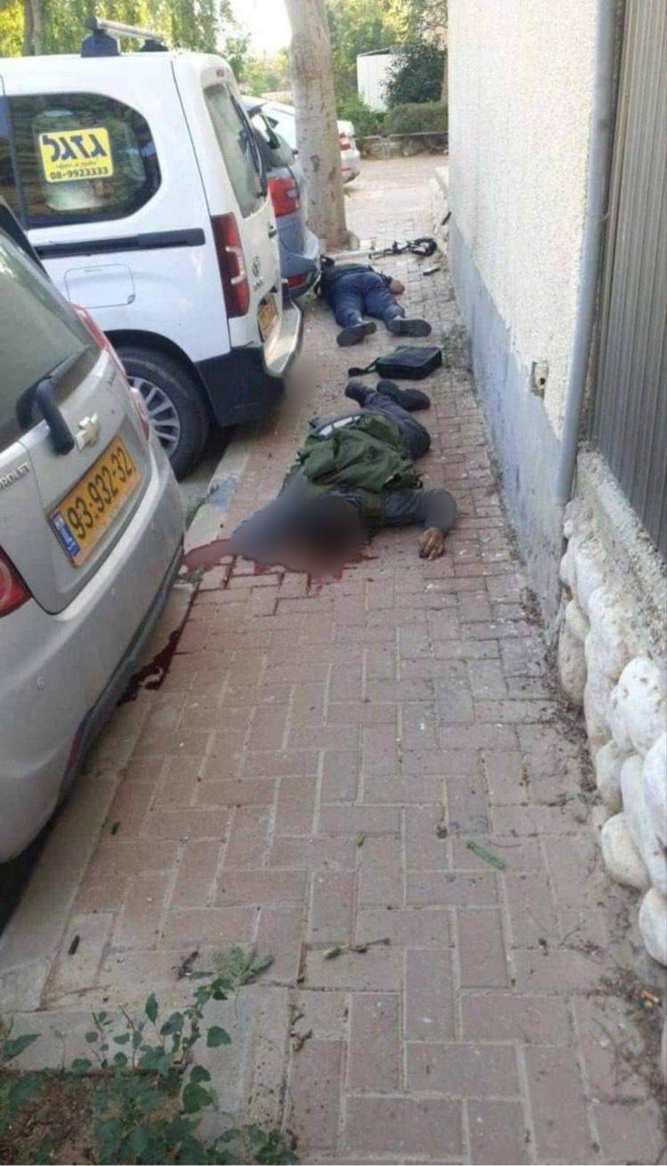 Români cu sufletul la gură în Israel. Nimic nu mai este sigur. Magazinele sunt închise 18863113