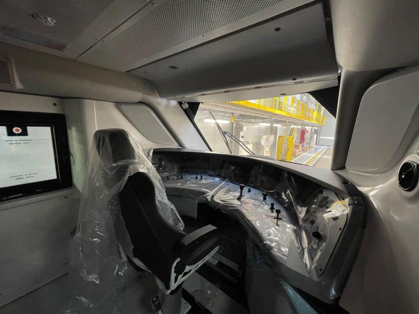 România a achiziționat primul tren de călători din ultimii 20 de ani 18863050