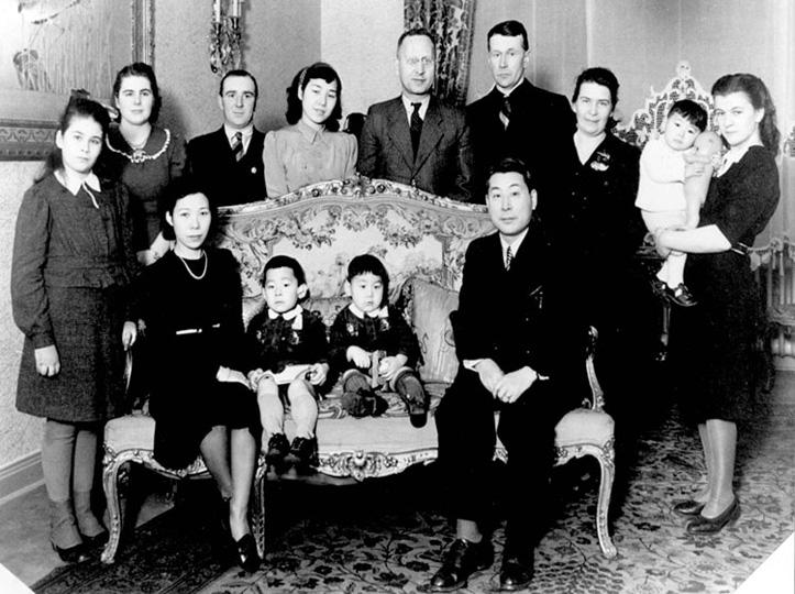 Expoziție documentară: Chiune Sugihara, diplomatul japonez care a salvat mii de evrei