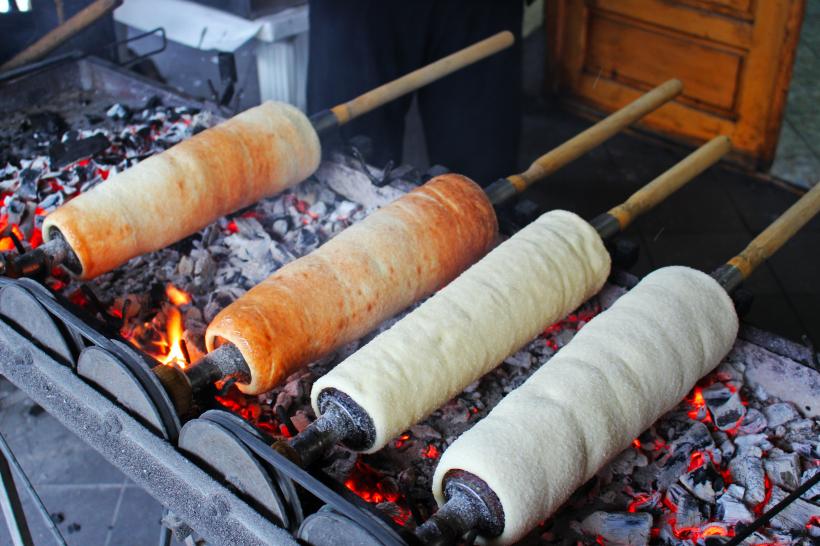 Kürtőskalács sau colacul secuiesc, dulcele căruia nu poți să-i reziști 18863408