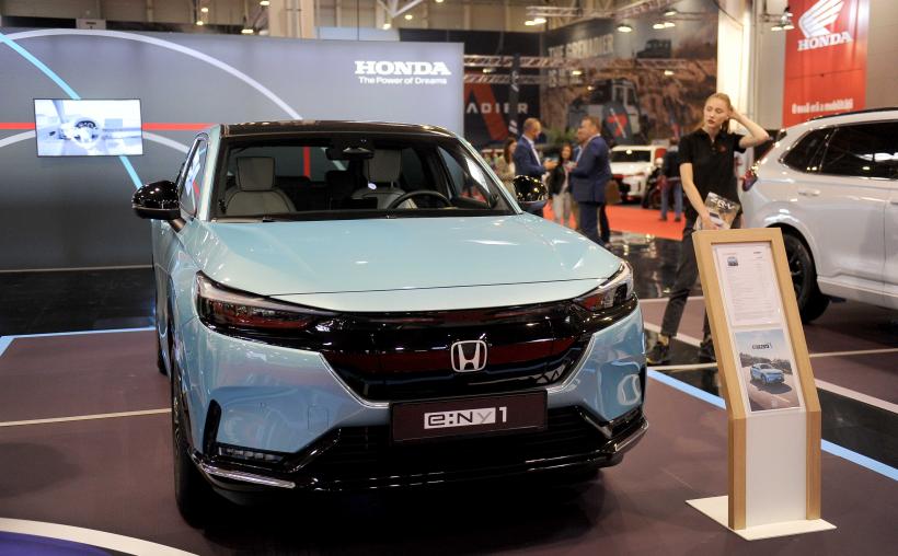 Salonul Auto București 2023 și-a deschis porțile la Romexpo 18863594