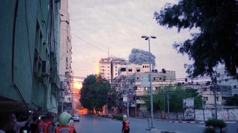 Observator de război.  Trimișii speciali Bianca Iacob şi Marian Tănase,  transmisiuni de sub tirul de rachete HAMAS 18863773