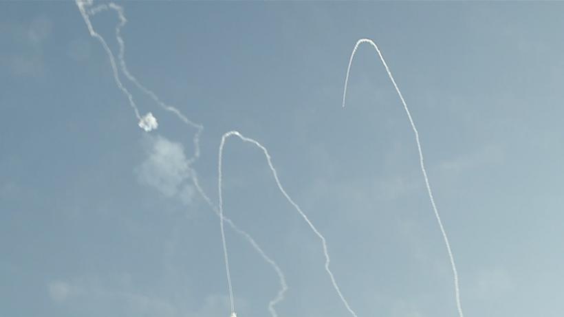 Observator de război.  Trimișii speciali Bianca Iacob şi Marian Tănase,  transmisiuni de sub tirul de rachete HAMAS 18863777