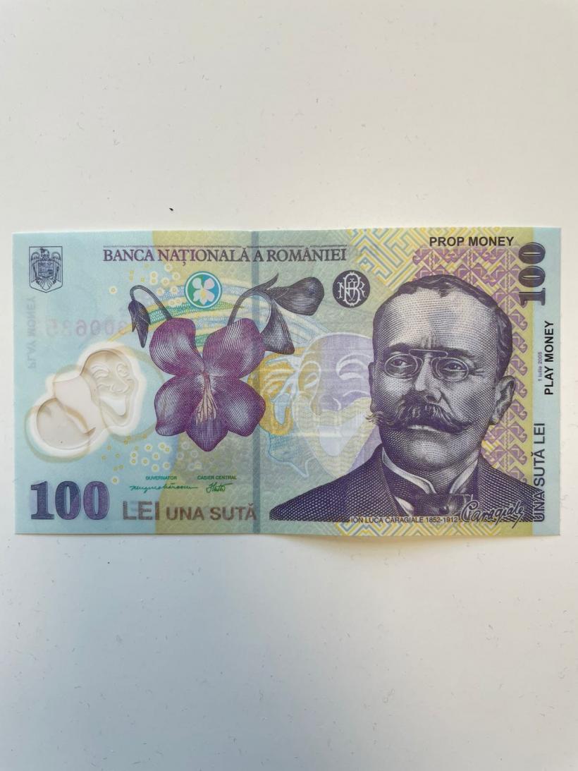 Bani de jucărie, folosiți la automatele de plată 18863831