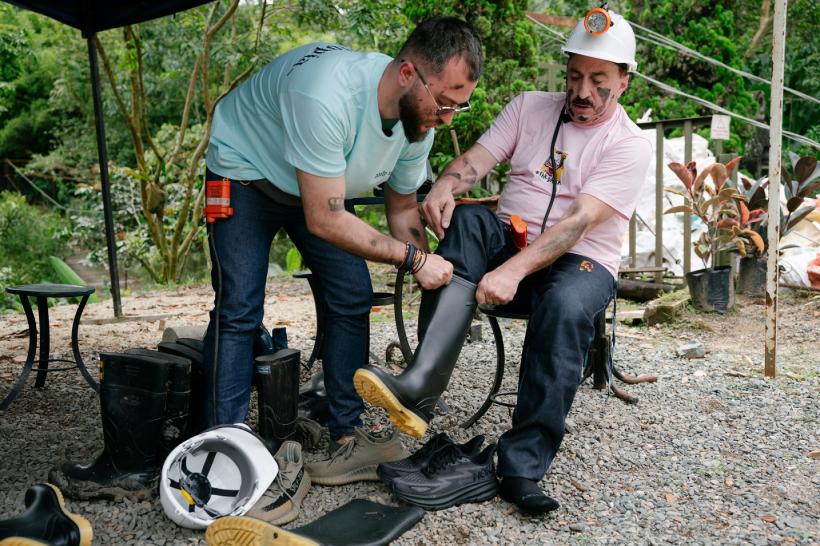 Romică Țociu, asociat cu Pablo Escobar în America Express - Drumul Soarelui:  ,,Mă ajută fața, mai mult mustața. Am așa un aer columbian!’’  „Au fost dăți când nu am mâncat decât odată la două zile!” 18864045