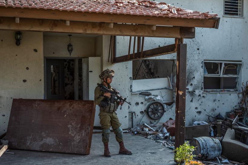 Israelul pregătește un desant terestru în Gaza și amenință Hezbollah cu distrugerea Libanului dacă vor ataca nordul Israelului 18864330