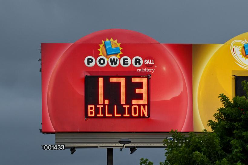 Biletul norocos: Un locuitor din California a câştigat la loterie 1,7 miliarde de dolari