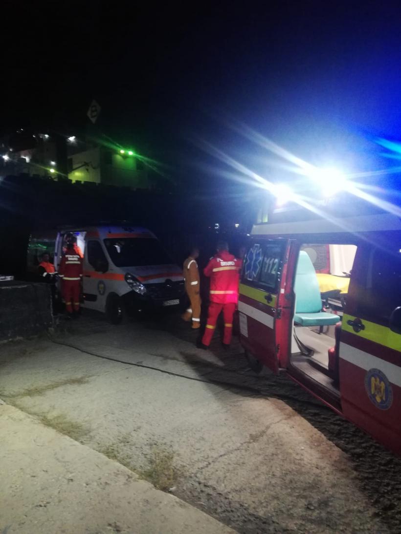 Comandantul unei nave sub pavilion Slovacia, cu simptome de infarct, salvat de marinarii români 18864360