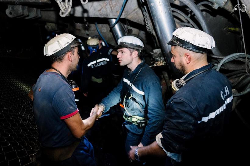 Ministrul Energiei a coborât în mină: Minerii sunt oameni care pleacă de acasă și nu știu dacă se mai întorc. 18864439