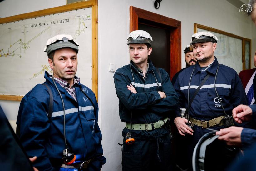 Ministrul Energiei a coborât în mină: Minerii sunt oameni care pleacă de acasă și nu știu dacă se mai întorc. 18864440