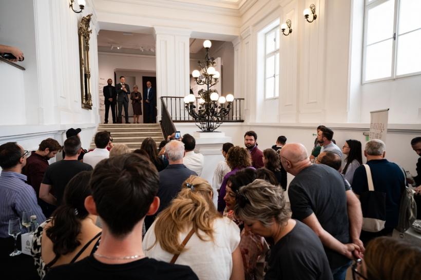 Peste 30.000 de bilete rezervate în doar 2 săptămâni de la deschiderea expoziției „Brâncuși: surse românești și perspective universale” 18864876