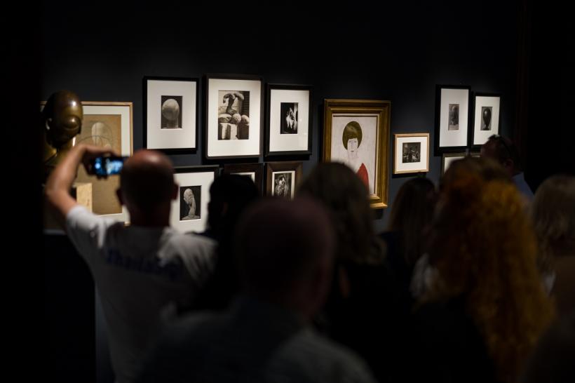 Peste 30.000 de bilete rezervate în doar 2 săptămâni de la deschiderea expoziției „Brâncuși: surse românești și perspective universale” 18864879