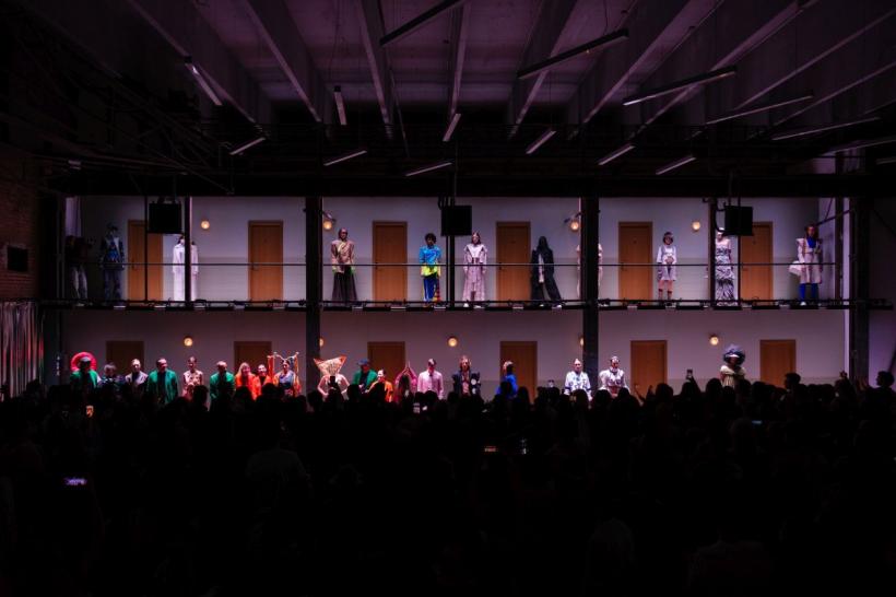 S-a încheiat DIPLOMA Show, ediția a X-a.  Peste 10.000 de persoane au admirat lucrările noii generații de artiști, arhitecți și designeri români  18864629