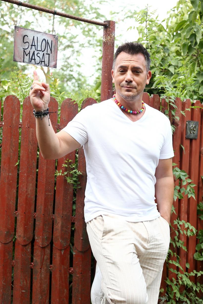 Răzvan Fodor, surprins îmbrăcat în Albă ca Zăpada 18864985