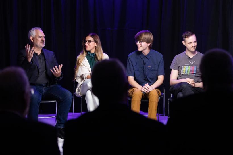 Manuscrisele antice de la Herculaneum, vechi de aproape 2.000 de ani, sunt acum lizibile datorită inteligenței artificiale 18865092