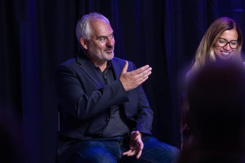 Manuscrisele antice de la Herculaneum, vechi de aproape 2.000 de ani, sunt acum lizibile datorită inteligenței artificiale 18865093