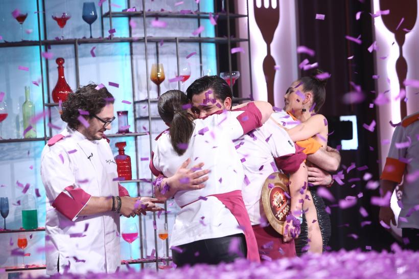 Cine e câștigătorul sezonului 12 Chefi la cuțite. Janni Alexandridis pleacă acasă cu marele premiu 18865145