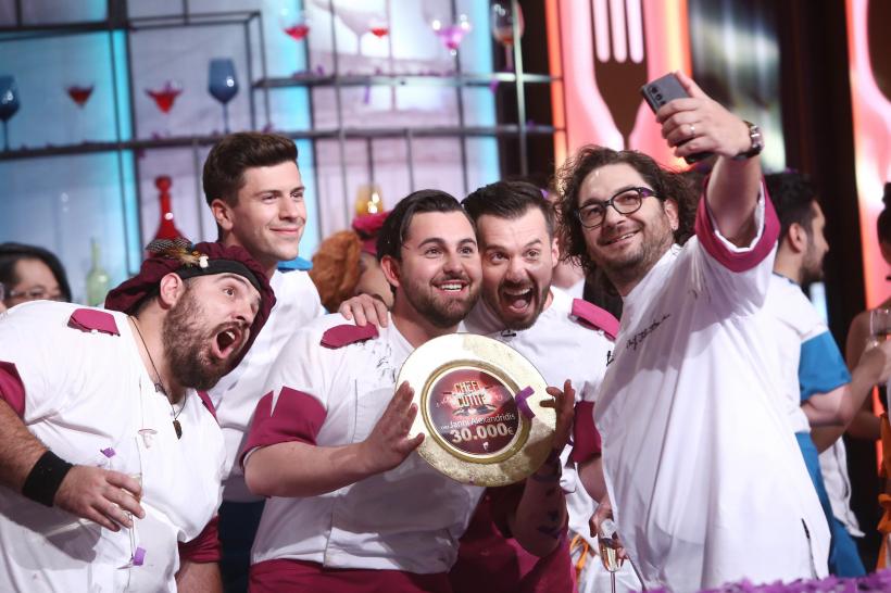 Cine e câștigătorul sezonului 12 Chefi la cuțite. Janni Alexandridis pleacă acasă cu marele premiu 18865153