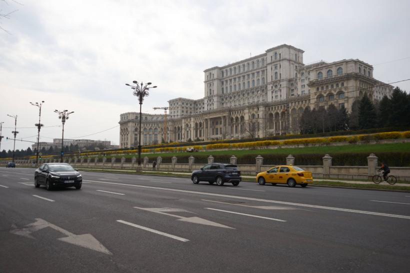 Parlamentul a contractat curent electric pentru următorul an. Va plăti facturi de 214.000 de euro pe lună 18865035