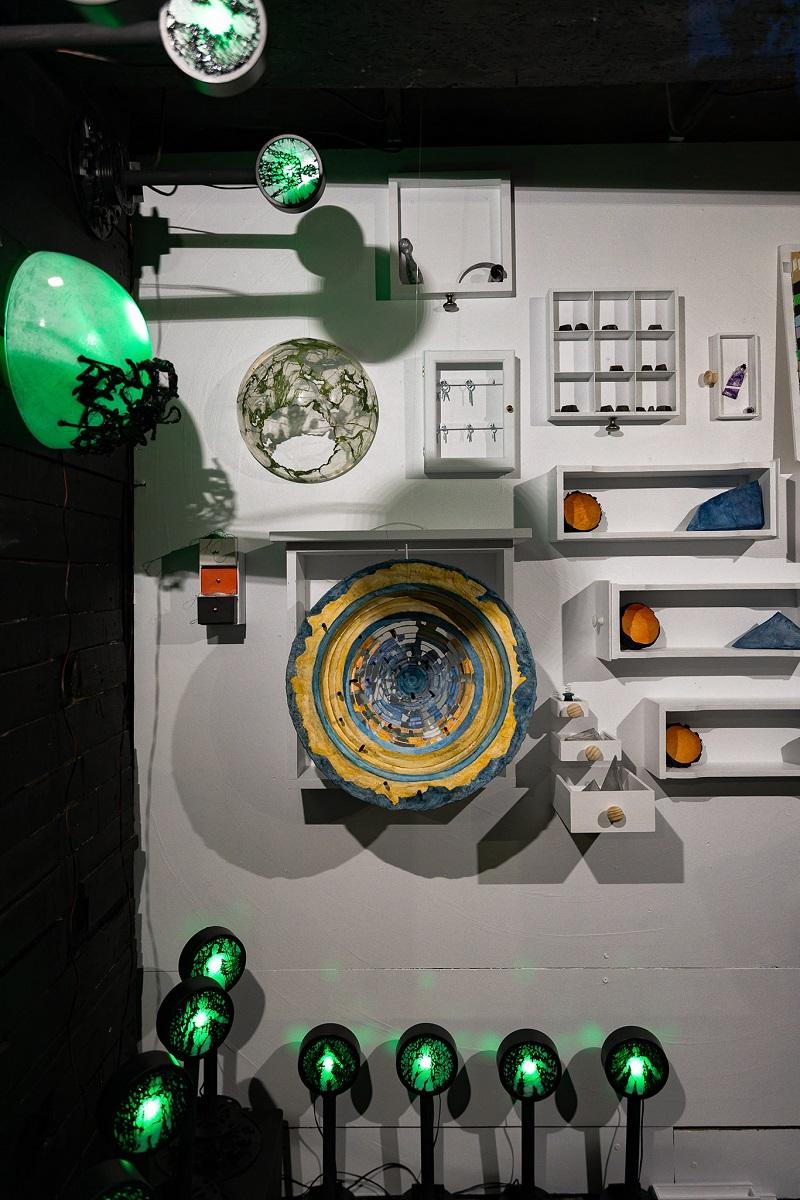 Expoziție-omagiu, expoziție-panoramă, expoziție la teatru, expoziție nostalgică și expoziție de sertare, până la final de octombrie la Celula de Artă 18865297