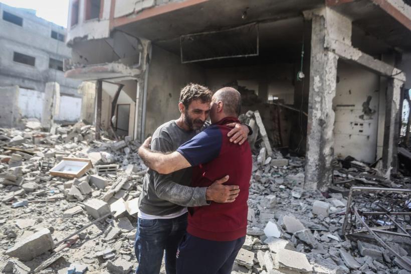 Preoții români fac slujbe de pomenire pentru morții din Israel și Fâșia Gaza 18865583