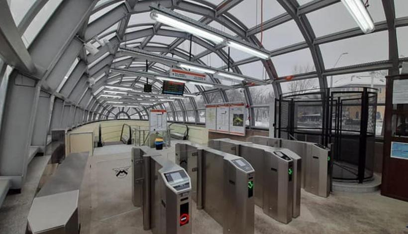 Panouri de informare pentru nevăzători în toate cele 63 de stații de metrou din Capitală