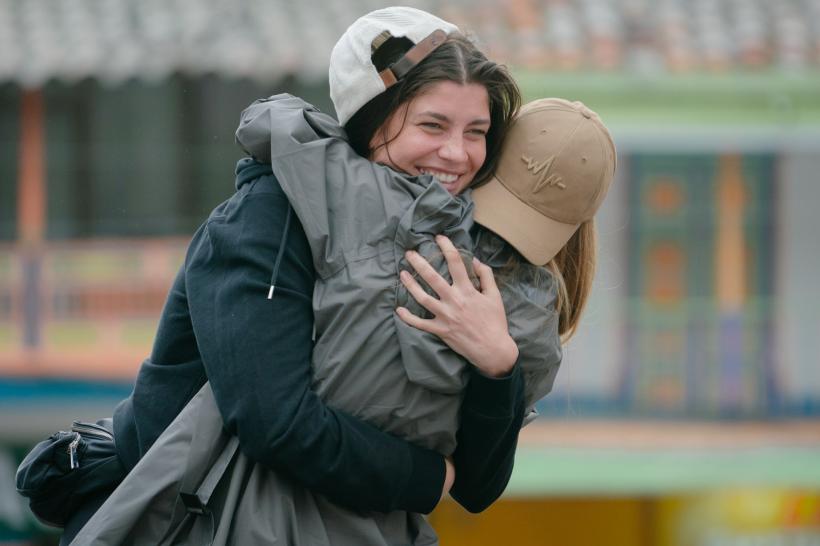 America Express, din nou lider de piață. Laura Giurcanu și Sânziana Negru au câștigat prima imunitate a sezonului. Miza acestei seri: a doua imunitate, după o probă care macină nervii concurenților 18866040